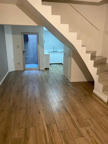 Casa En Venta 2 Dormitorios En Lanús Este