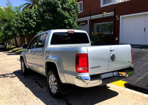 Volkswagen Amarok 4x2 Highline Pack Cuero 2016 Hilux Ranger