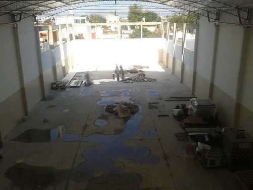 Imagen 1 de 2 de Galpón | Olavarria Y Mitre