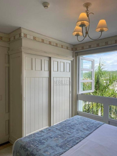 Imagem 8 de 30 de Flat Com 1 Dormitório À Venda, 65 M² Por R$ 1.000.000,00 - Jurerê Internacional - Florianópolis/sc - Fl0008