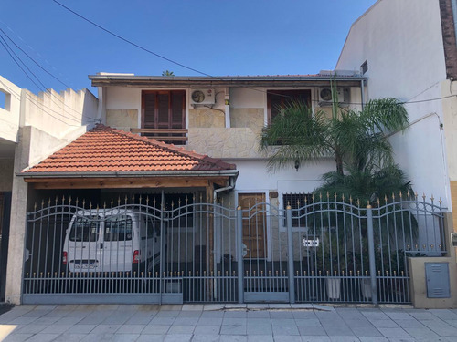 Casa En Venta En Valentín Alsina