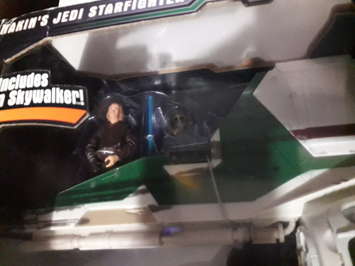 Anakin Jedi Starfighter Star Wars (Usado)