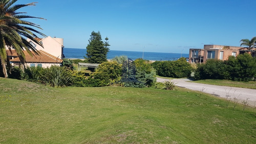 Casa En Montoya, Punta Del Este En Venta- - Ref: 1133