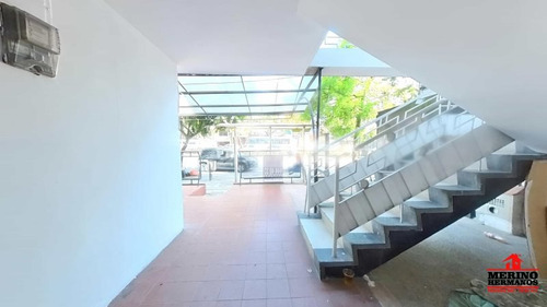 Local En Arriendo En Medellín - Laureles