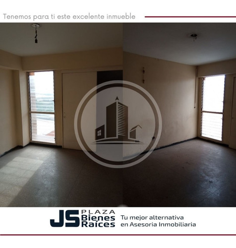 Imagen 8 de 10 de Apto. En Venta Para Remodelar Res. El Centro 04243174616