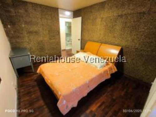 #26-83 Espacioso Apartamento En Colinas De Quinta Altamira