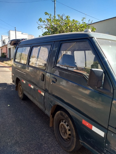 Imagem 1 de 7 de Hyundai H100 2001 2.6 Gls 4p
