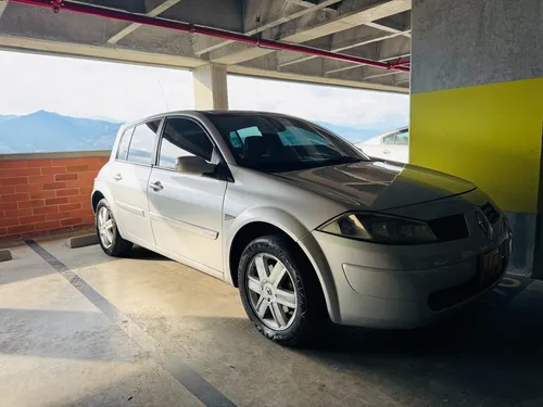 Renault Megane 2 2.0 Dynamique Hb