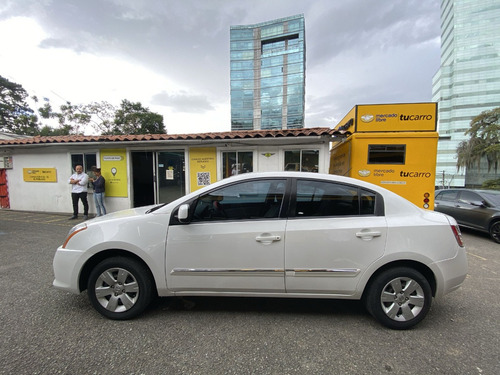 Nissan Sentra 2.0