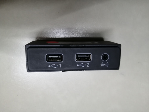 Módulo Entrada Usb Y Aux Seat Volkswagen #575.035.736 Nuevo (Usado)