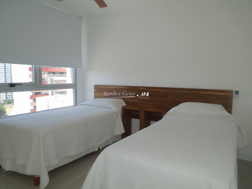 Venta Av Chiverta Edificio Forest Tower Ii Todo Sol!!!!!- Ref: 698
