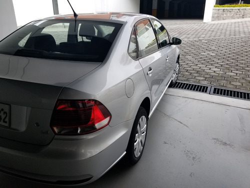 Volkswagen Polo Sedan 2018 27500km Unico Dueño Camara Retro