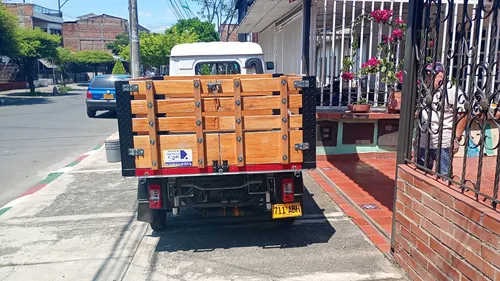 Motocarro Bajaj Maxima Estacas