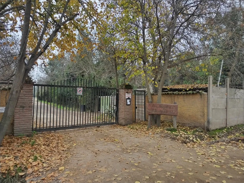 Parcela En Condominio, 5.000m2, Con Amplia Casa De 235m2