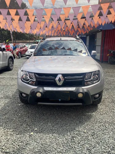 Renault Duster DYNAMIQUE/INTENS MT 1600CC 4X2