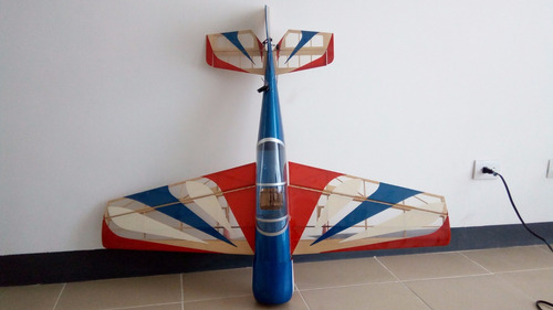 Imagen 2 de 3 de Avión Acrobático 40 Rc