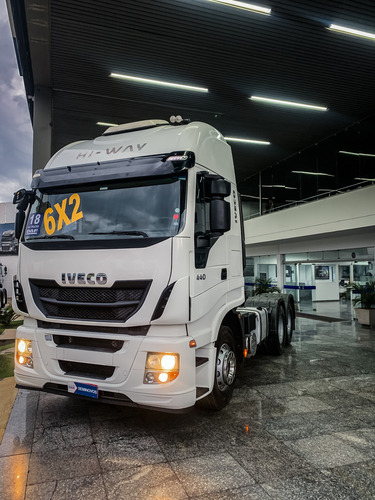 Caminhão Iveco Stralis Hi-road 600s44t 6x2
