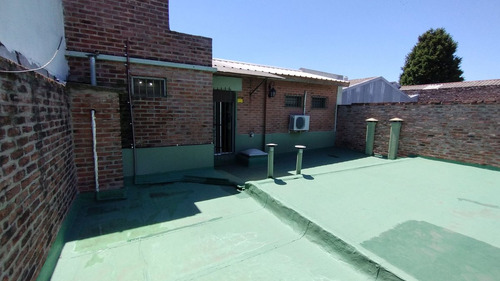 Casa 5 Amb En Venta En Villa Madero Con Pileta
