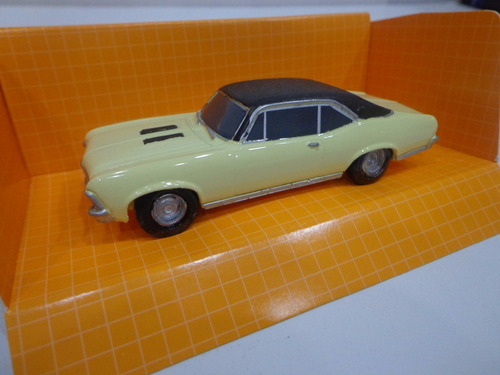 Chevy Coupe De Lujo 1971 Amarillo 1/43 Imperdible Replica