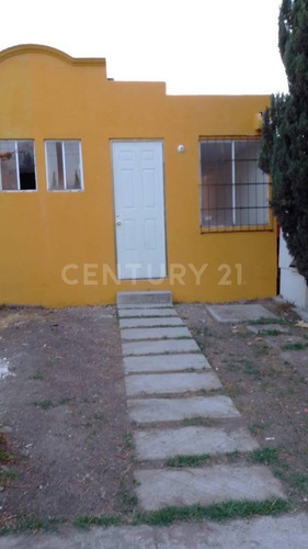 Casa De Un Nivel Ampliada En Colinas Del Sol