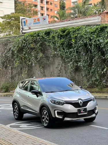 Renault Captur 2.0 Intens Automática