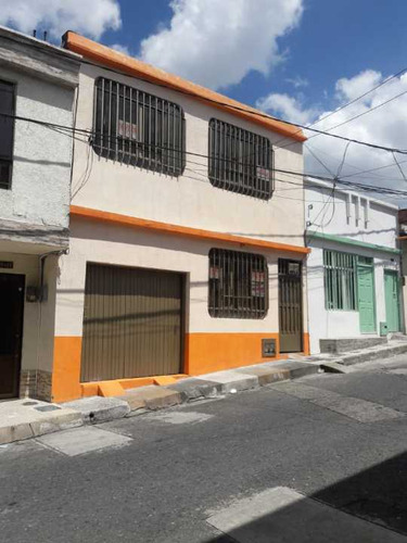 Vendo Casa De Dos  Pisos Independientes En El Centro De Pereira