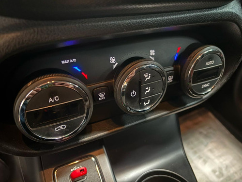 Fiat Toro Freedom 1.8 At6