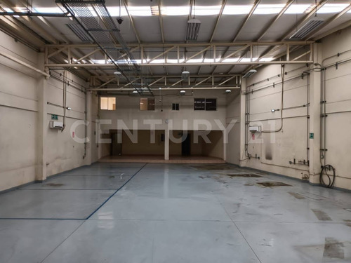 Bodega Con Oficinas En Renta, Área Blvd. Insurgentes, Tijuana, B.c.
