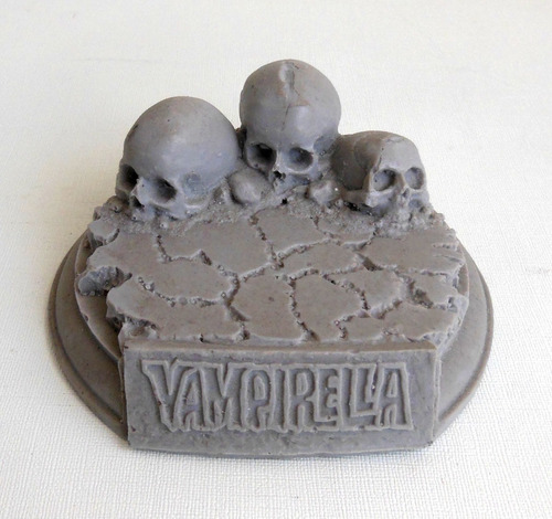 Coleccionable, Base De Resina Para Vampirella Sin Pintar 1/6 (Usado)