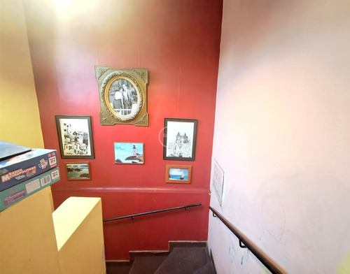 Casa En Venta De 5 Dorm. En Ñuñoa