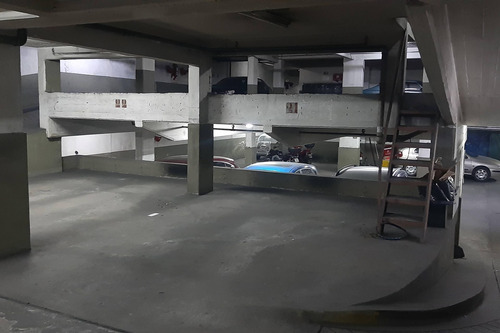 Imagen 3 de 7 de Venta Cochera Fija Cubierta - Moldes Y Olazabal