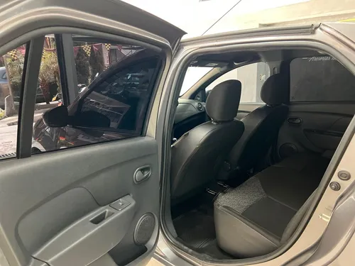 Renault Logan At 2023