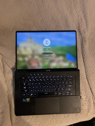 Asus Rog Zhephyrus M16 24gb 2.5 Tb I7 12700h Rtx 3060 Negro (Usado)