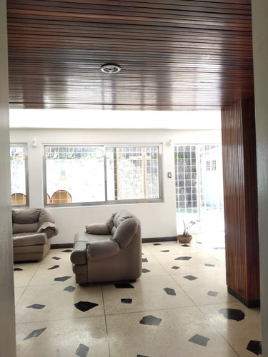 Se Vende Casa En San Bernardino 380m2 T - 760m2 C