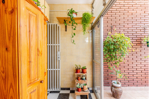 Casa . Dúplex . 4 Ambientes . Patio . Cochera . Apto Credito . Permuta . Ramos Mejia