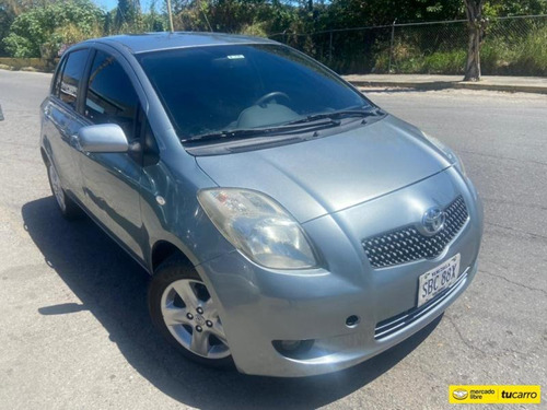 Toyota Yaris Sincrónico
