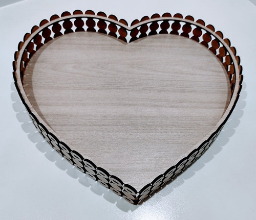 Imagem 2 de 4 de Bandeja Coração Pérola Marfim Em Mdf 3mm - 10 Unidades
