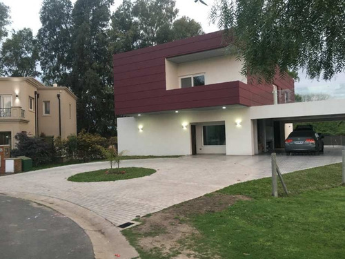 Imagen 3 de 14 de Casa En Venta En Haras Maria Victoria