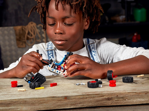 Imagem 9 de 9 de Lego Technic 2 Em 1 - Mini Carregadeira 140 Peças - 42116