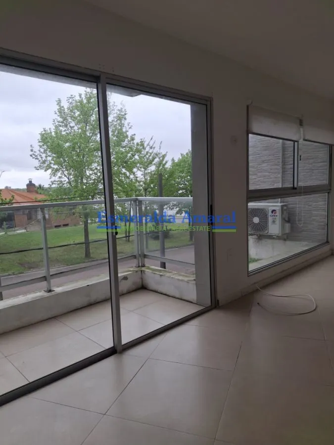 Apartamento En Alquiler De 1 Dormitorio Con Cochera · Foto 4