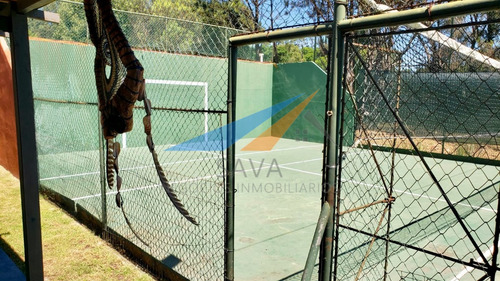 Venta Casa De Lujo 8 Dormitorios En La Floresta. 2 Piscinas. Barbacoa! 4000 M² De Terreno!