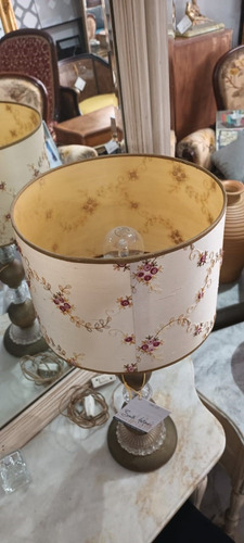 Velador De Estilo Con Pantalla Dorado Oscuro Beige (Usado)