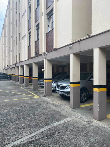 Imagem 2 de 12 de Apartamento Grande Água Verde