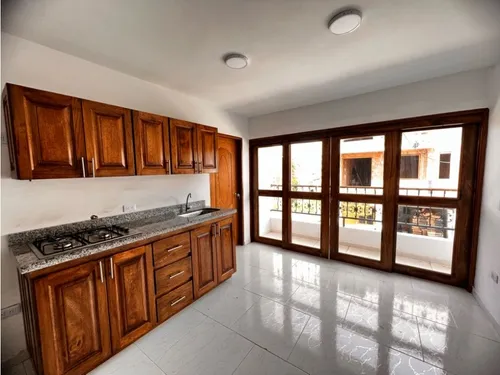 Se Veden Dos (2) Apartamentos En Segundo Y Tercer Piso - El Carmen Vib
