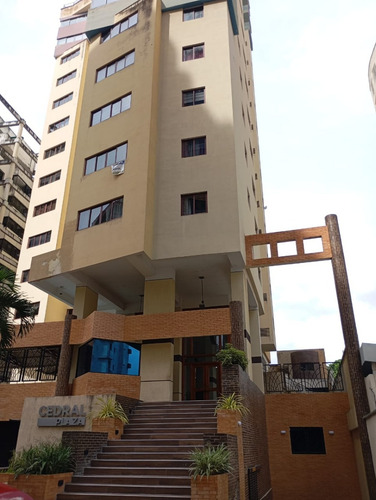 María Gabriela García Inzitu Realtors Vende Apartamento En Residencias Cedral Plaza Urbanización El Bosque Valencia Carabobo Venezuela