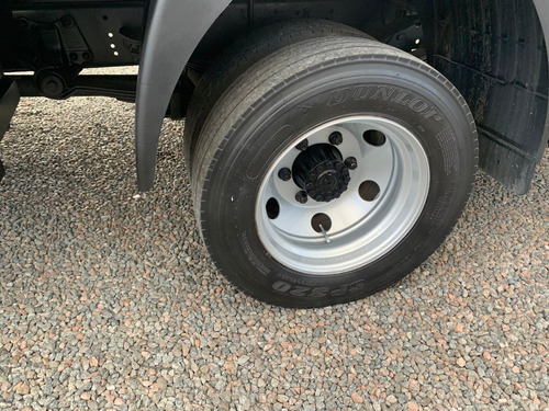Imagem 13 de 15 de Ford Cargo 816 Ano 2017 Com Bau De 5 Metros Impecavel