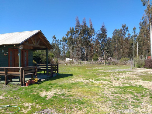 Casa En Gran Terreno De 680m2