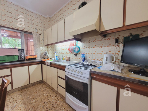 Casa En Villa Ballester - Venta - Lote Propio - Multifamiliar.