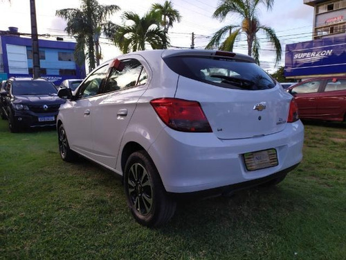 Imagem 4 de 9 de Chevrolet Onix Hatch Ltz 1.4 8v Flexpower 5p Mec.