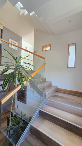 Tejada Los Almendros 4dormt+4baños+2estar+escritorio+piscina